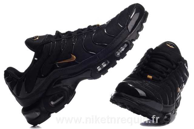 tn nike noir 2010 (2).JPG